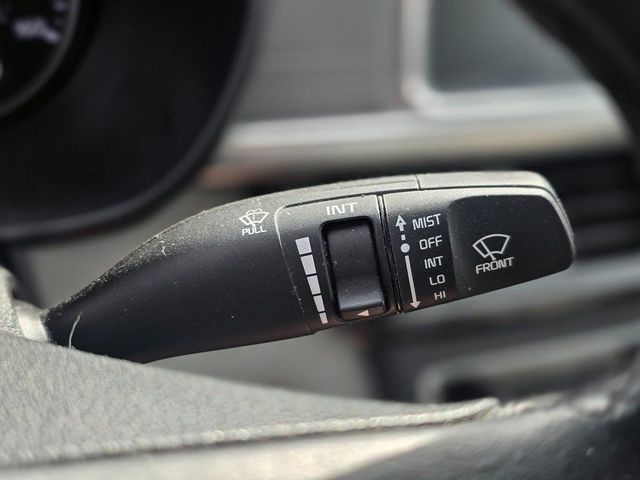 2017 Kia Optima EX Automatic - 22983372 - 38