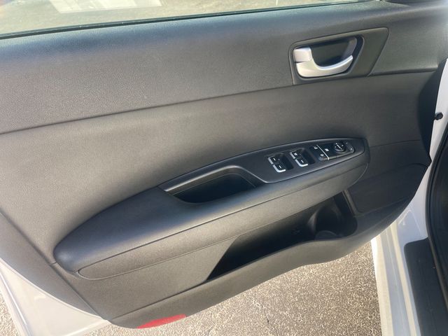 2017 KIA OPTIMA LX - 23072392 - 9