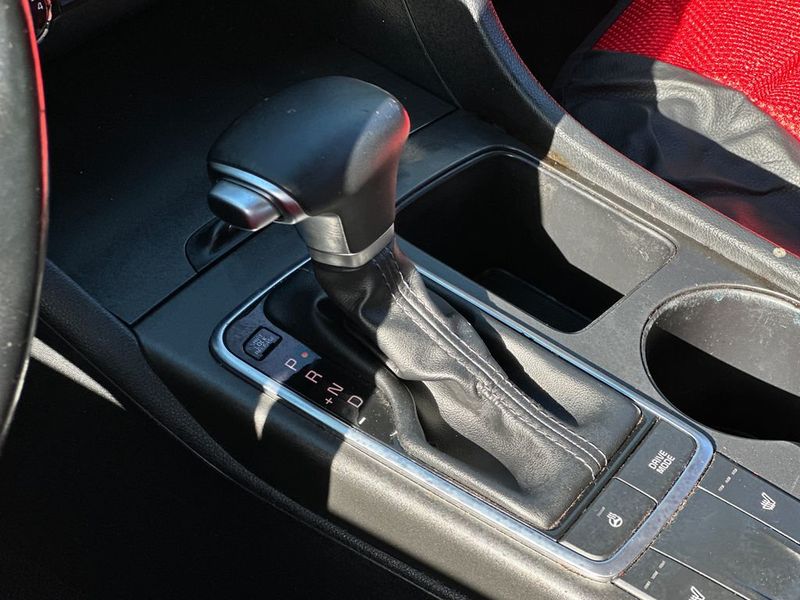 2017 Kia Optima LX 1.6T DCT - 22988808 - 18