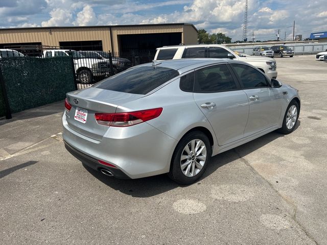 2017 Kia Optima LX Automatic - 22911045 - 3
