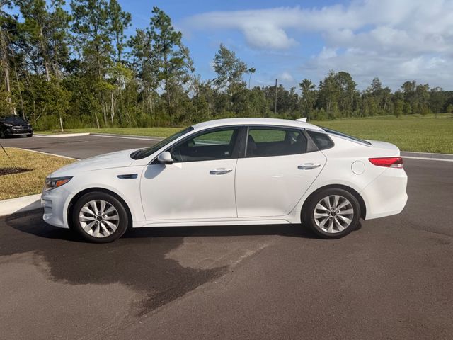 2017 Kia Optima LX Automatic - 23068855 - 12
