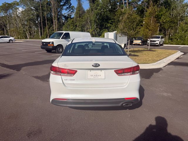 2017 Kia Optima LX Automatic - 23068855 - 14