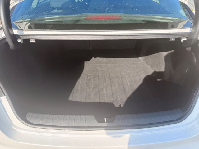 2017 Kia Optima LX Automatic - 23068855 - 15