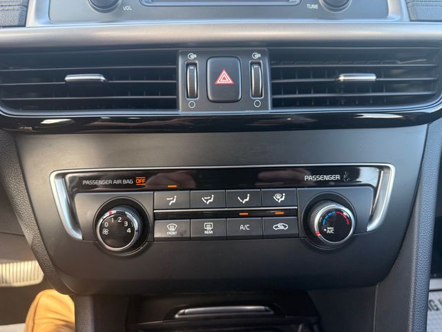 2017 Kia Optima LX Automatic - 23068855 - 4