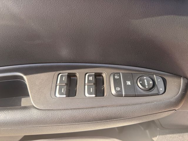 2017 Kia Optima LX Automatic - 23068855 - 7