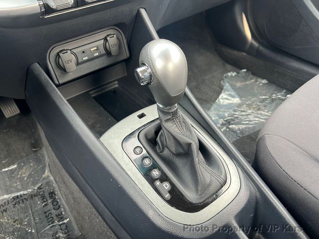 2017 Kia Rio LX Automatic - 22857767 - 11