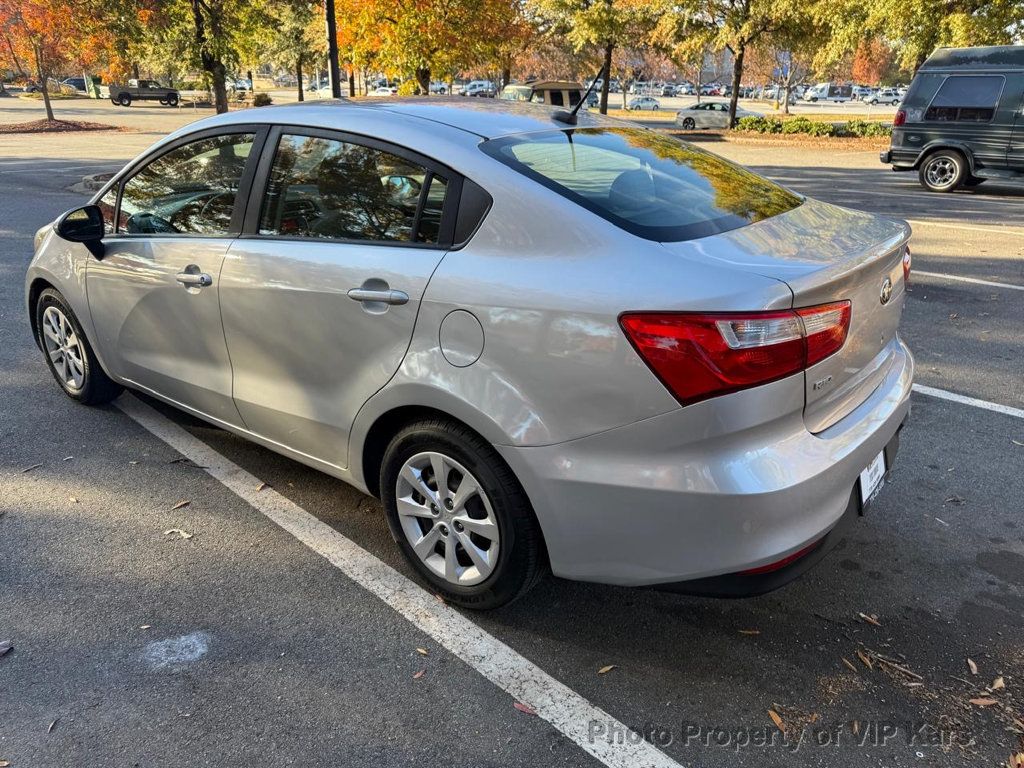 2017 Kia Rio LX Automatic - 22944794 - 3