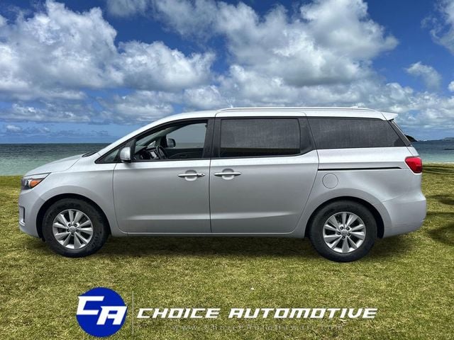2017 Kia Sedona LX FWD - 23011622 - 2