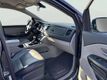 2017 Kia Sedona LX FWD - 22971674 - 19