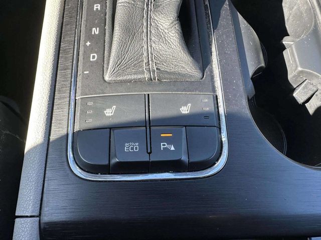 2017 Kia Sedona LX FWD - 22971674 - 31