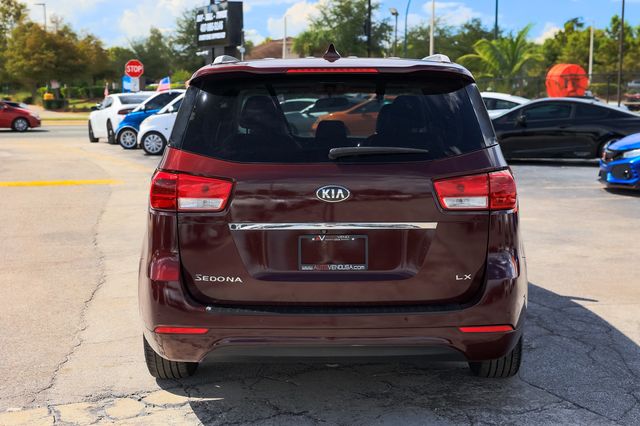 2017 Kia Sedona LX FWD - 22916281 - 10