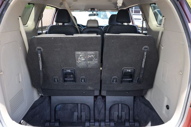 2017 Kia Sedona LX FWD - 22916281 - 25