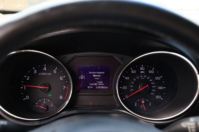 2017 Kia Sedona LX FWD - 22916281 - 30