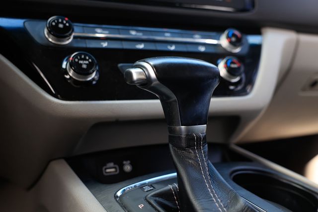 2017 Kia Sedona LX FWD - 22916281 - 41