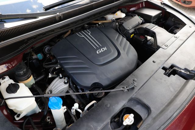 2017 Kia Sedona LX FWD - 22916281 - 48