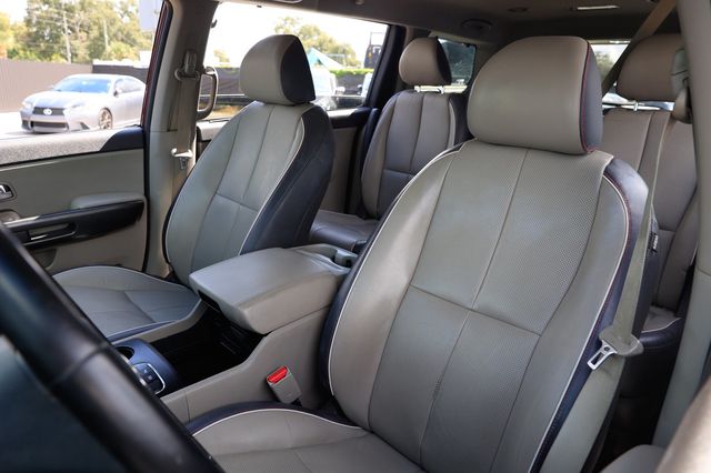 2017 Kia Sedona LX FWD - 22916281 - 5