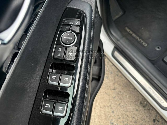 2017 Kia Sorento  - 23040315 - 19