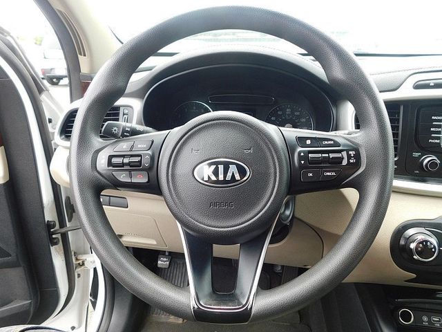 2017 Kia Sorento 4d SUV AWD LX - 22846709 - 9