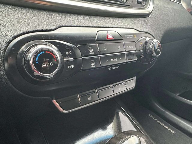 2017 Kia Sorento EX AWD - 23031429 - 31