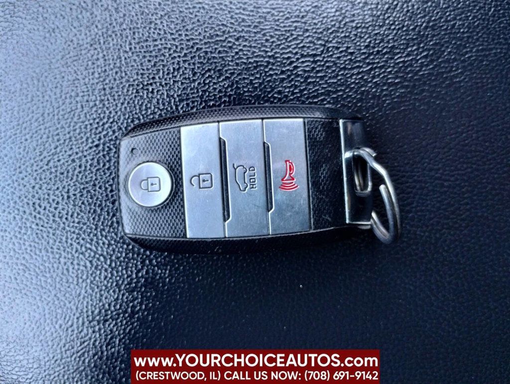 2017 Kia Sorento EX FWD - 22855349 - 41