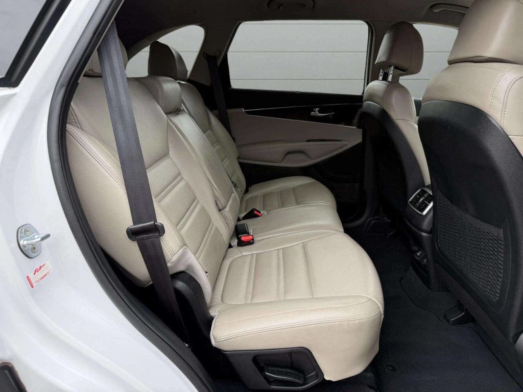 2017 Kia Sorento EX FWD - 22931355 - 15