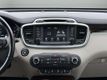 2017 Kia Sorento EX FWD - 22931355 - 18