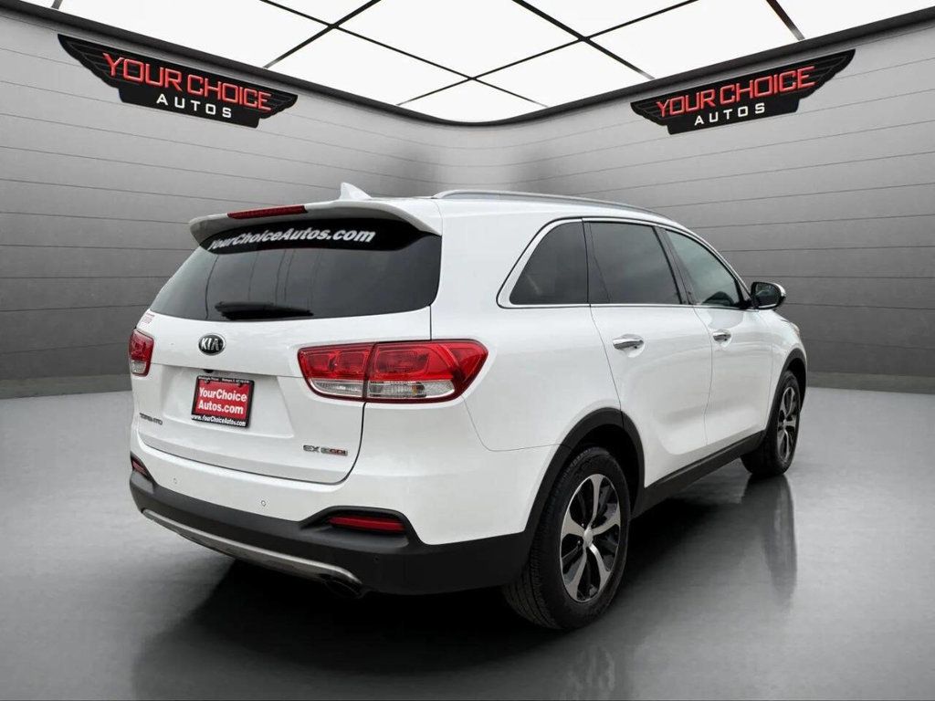 2017 Kia Sorento EX FWD - 22931355 - 4