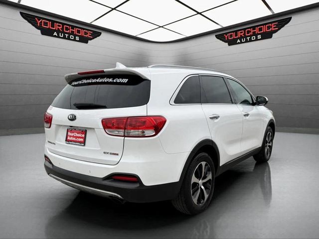 2017 Kia Sorento EX FWD - 22931355 - 4