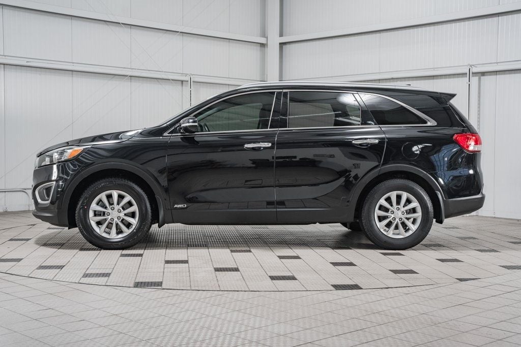 2017 Kia Sorento LX AWD - 22570518 - 3