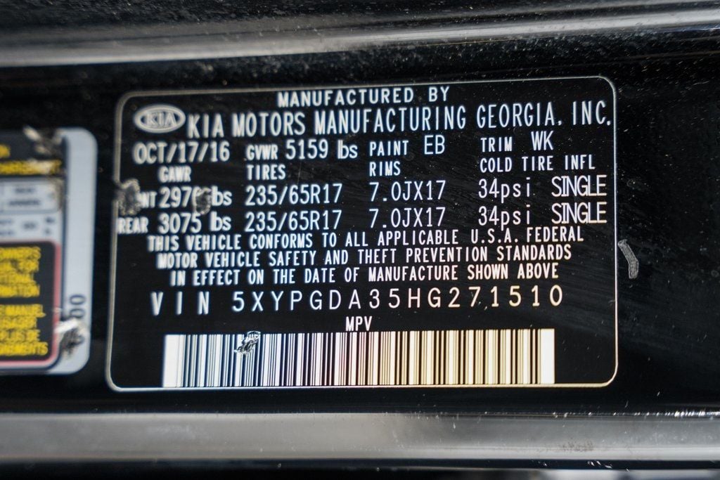 2017 Kia Sorento LX AWD - 22570518 - 41