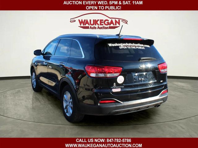 2017 Kia Sorento LX AWD - 22971113 - 5