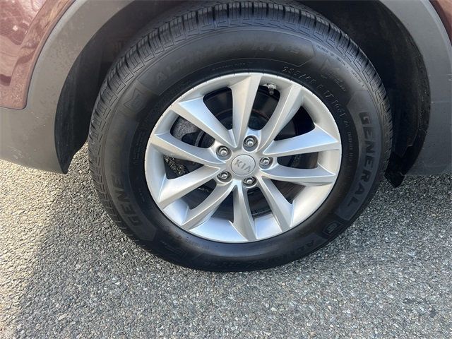 2017 Kia Sorento LX AWD - 22978674 - 14