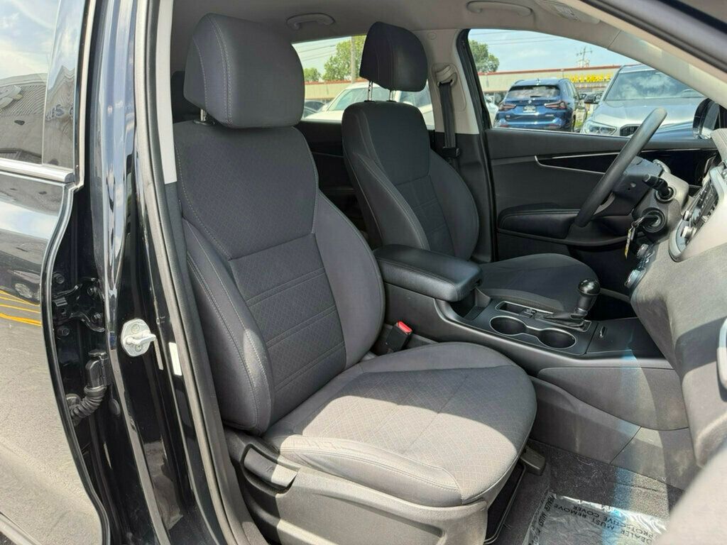 2017 Kia Sorento LX AWD - 23044976 - 15