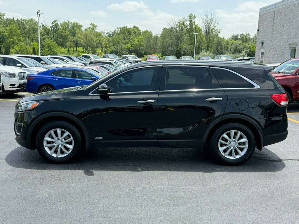 2017 Kia Sorento LX AWD - 23044976 - 16