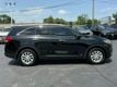 2017 Kia Sorento LX AWD - 23044976 - 17