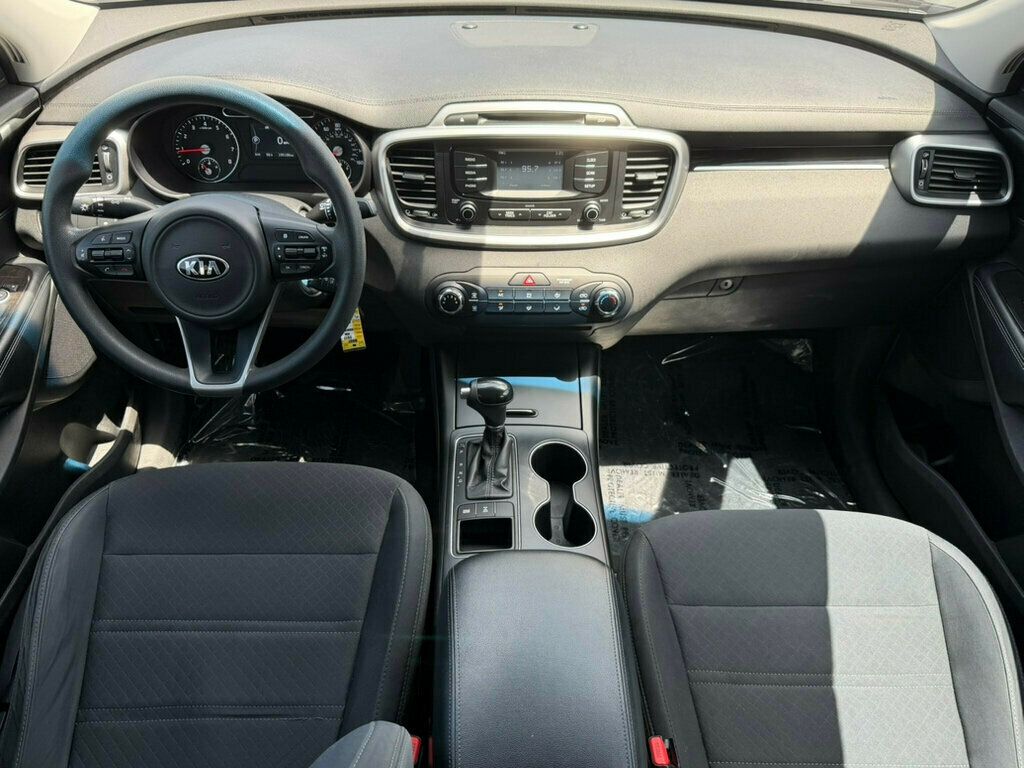 2017 Kia Sorento LX AWD - 23044976 - 1