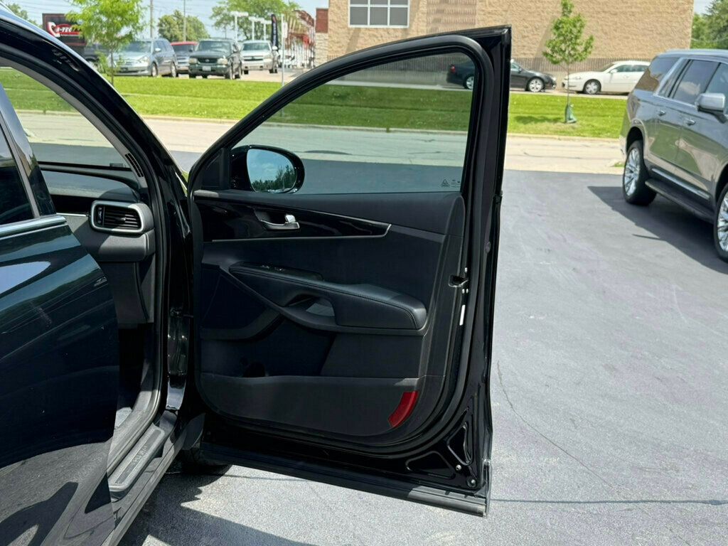 2017 Kia Sorento LX AWD - 23044976 - 21
