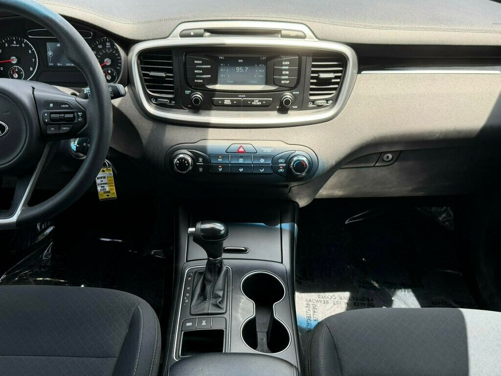 2017 Kia Sorento LX AWD - 23044976 - 23