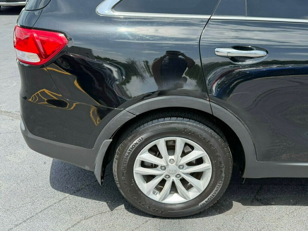 2017 Kia Sorento LX AWD - 23044976 - 37