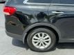2017 Kia Sorento LX AWD - 23044976 - 37