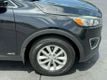 2017 Kia Sorento LX AWD - 23044976 - 38