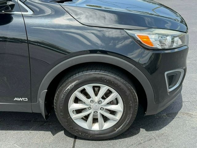 2017 Kia Sorento LX AWD - 23044976 - 38