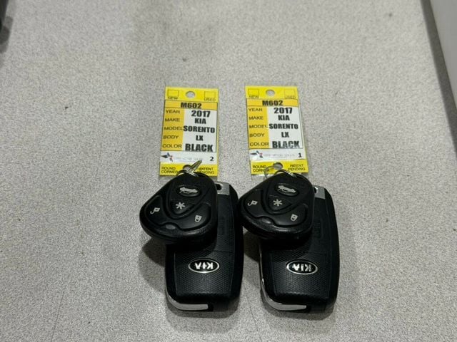2017 Kia Sorento LX AWD - 23044976 - 5
