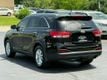 2017 Kia Sorento LX AWD - 23044976 - 6