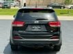 2017 Kia Sorento LX AWD - 23044976 - 7