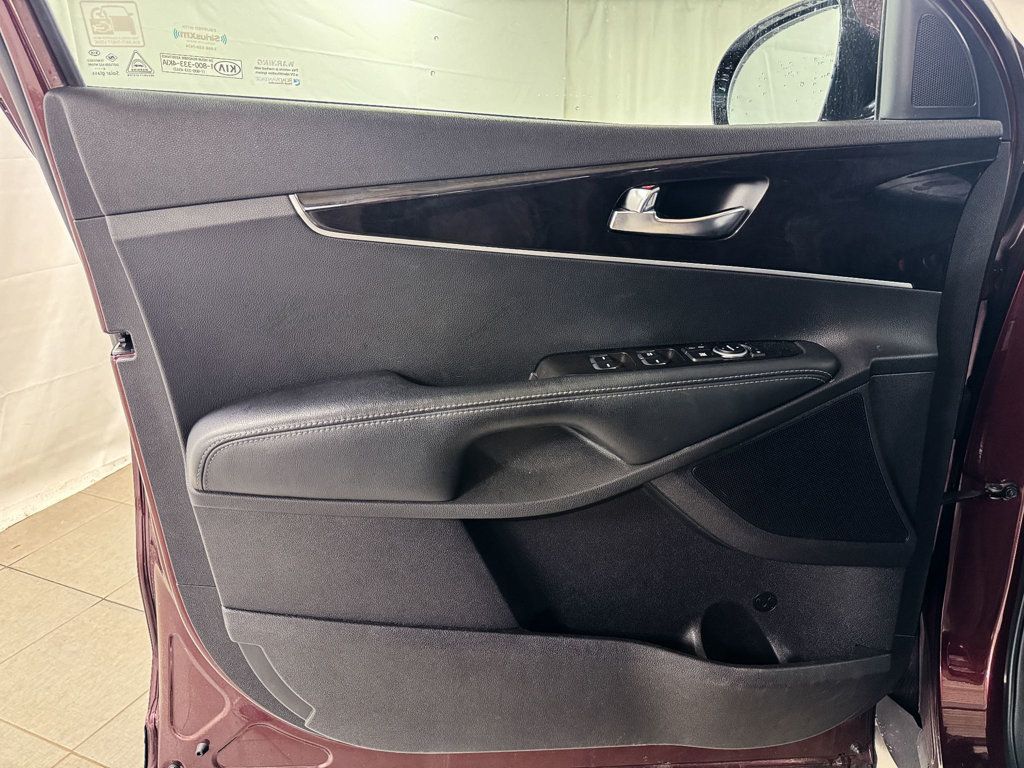 2017 Kia Sorento LX AWD - 22858008 - 13