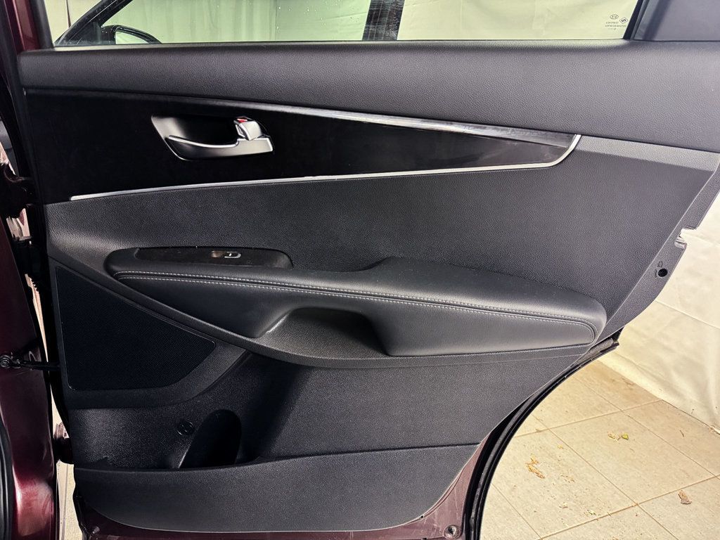 2017 Kia Sorento LX AWD - 22858008 - 15