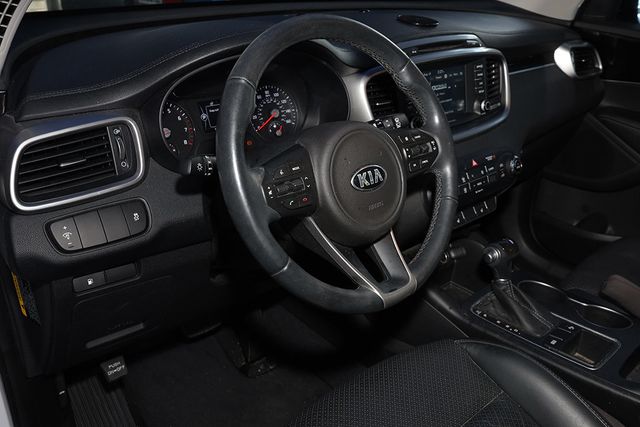 2017 KIA SORENTO LX FWD - 23064180 - 19