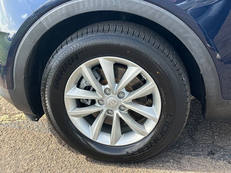 2017 Kia Sorento LX FWD - 22989058 - 11