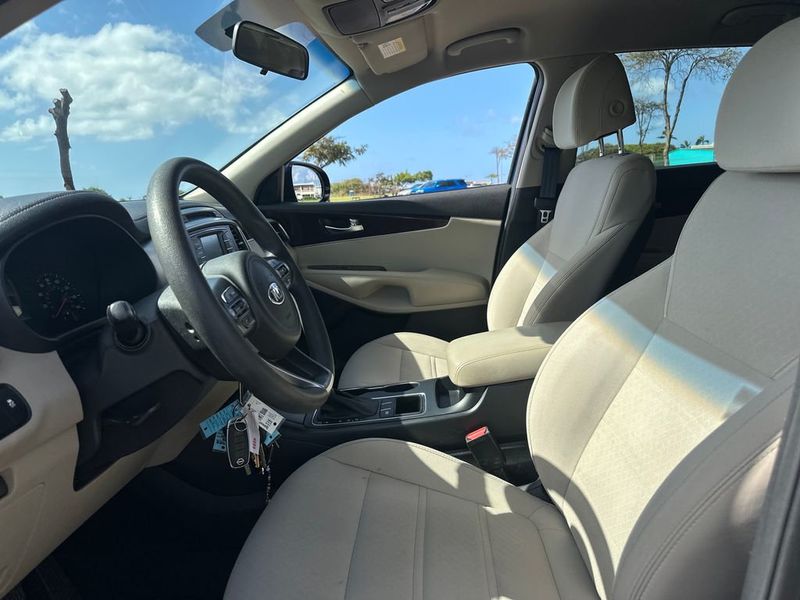 2017 Kia Sorento LX FWD - 22989058 - 12